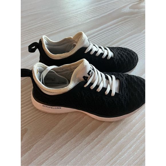 APL TechLoom Phantom mesh sneakers size 6.5 - Picture 1 of 16